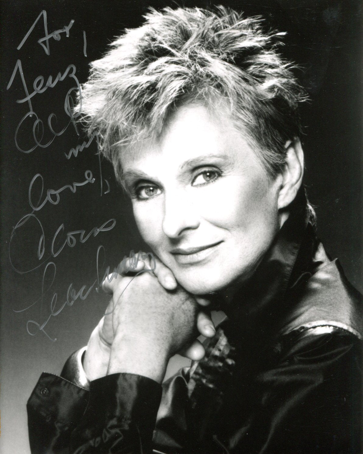Cloris Leachman Autograph