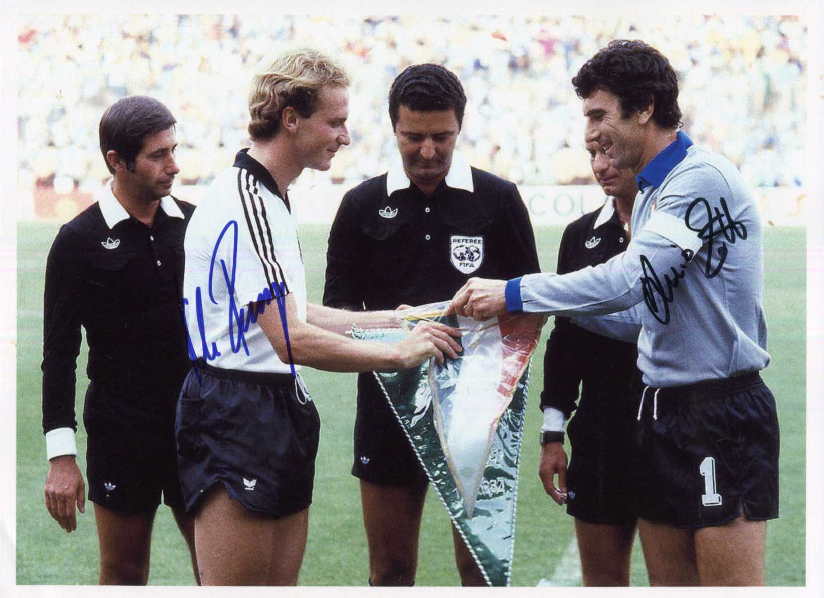 Dino Zoff Autograph Autogramm | ID 15549803626877