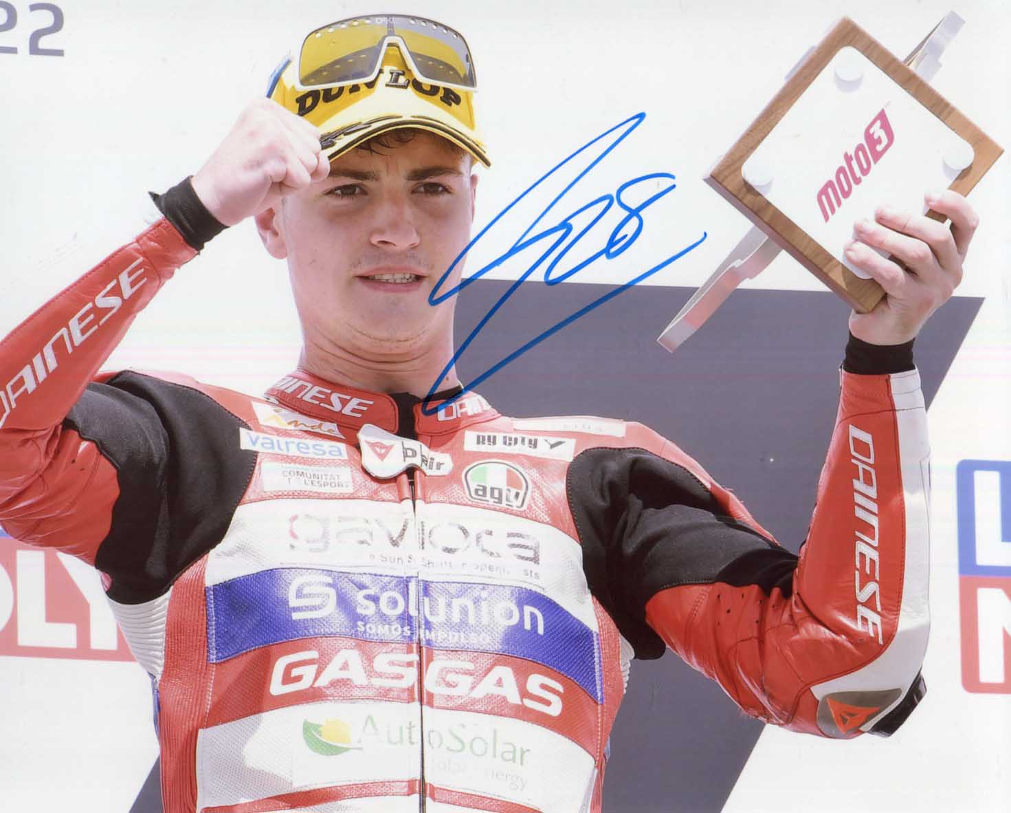 Izan Guevara Autograph Autogramm | ID 15636625359229