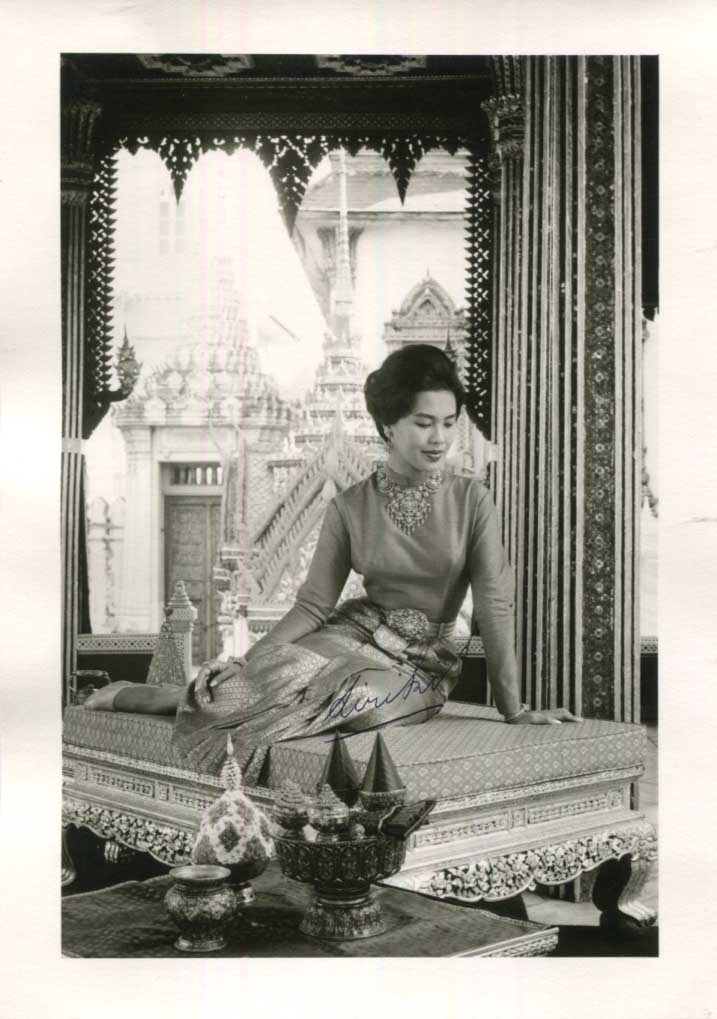 Sirikit Queen of Thailand Autograph Autogramm | ID 15691915657597