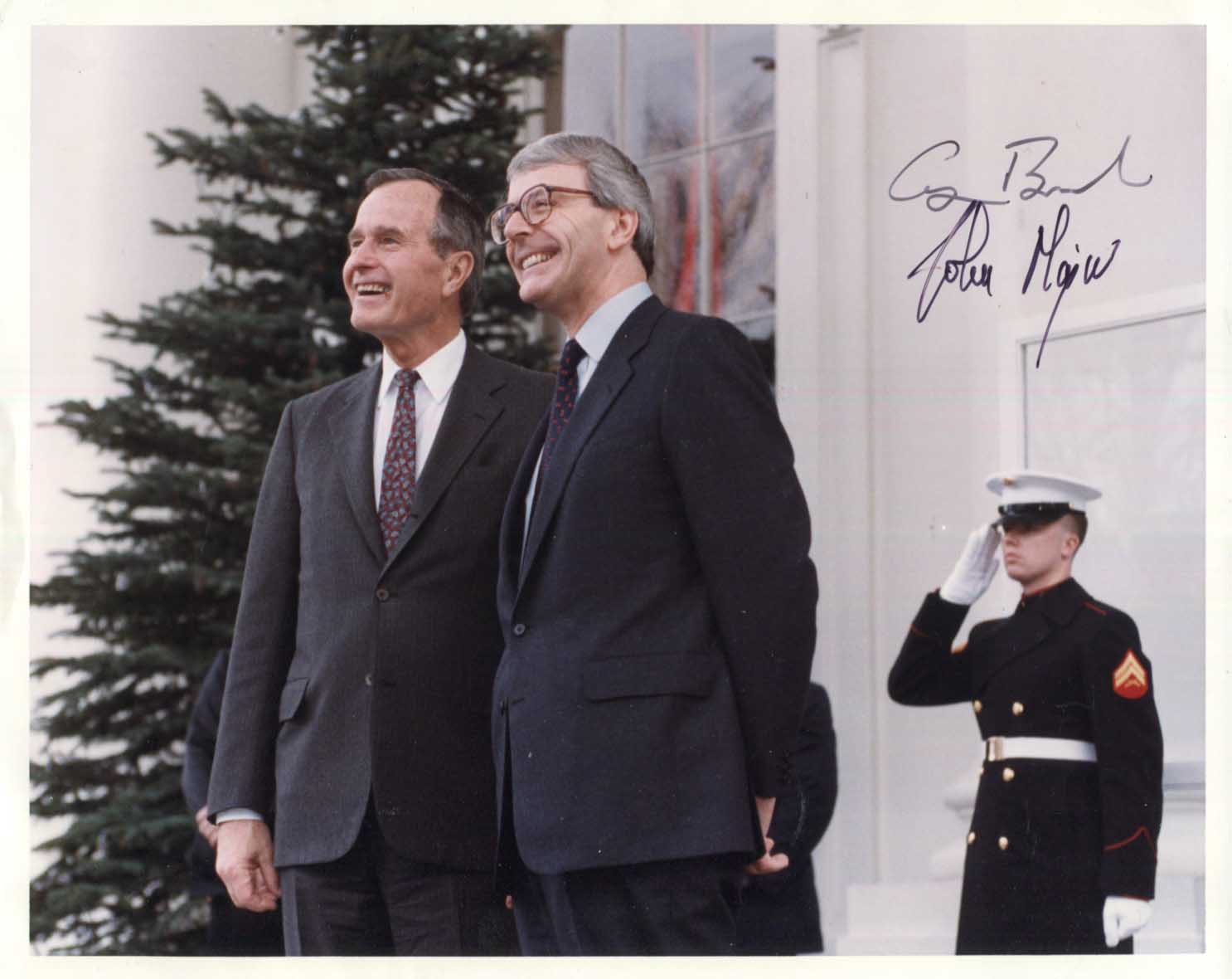 George H. W. & John Bush & Major Autograph Autogramm | ID 15701539946877