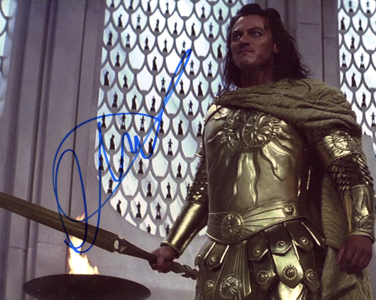Luke Evans Autograph Autogramm | ID 15750537904509