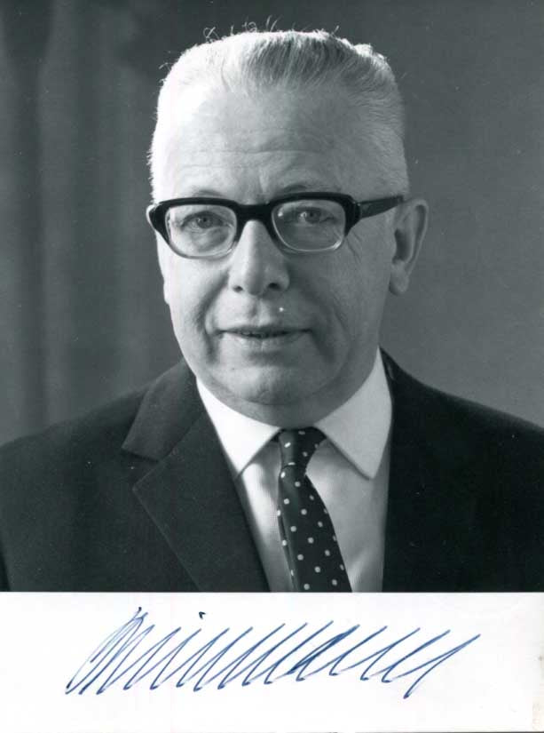 Gustav Heinemann Autograph Autogramm | ID 15754341155197