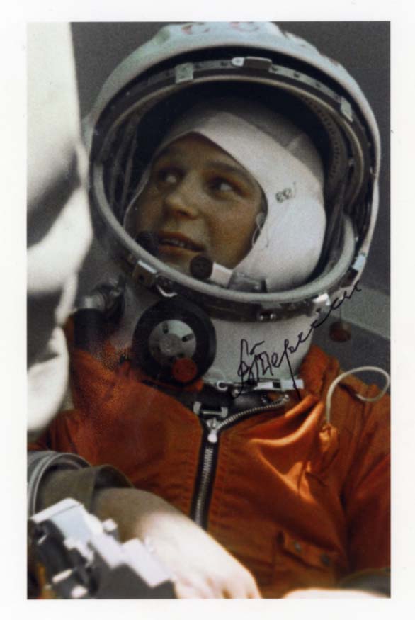 Valentina Tereshkova Autograph Autogramm | ID 15837503947133