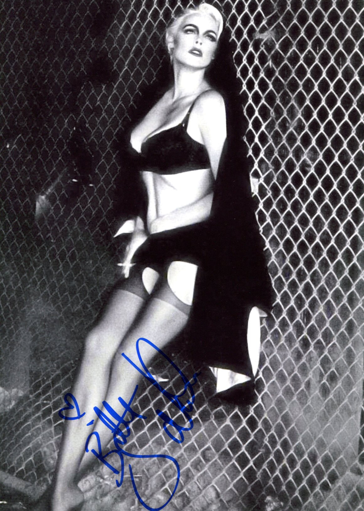 Brigitte Nielsen Autograph Autogramm | ID 15878912147837
