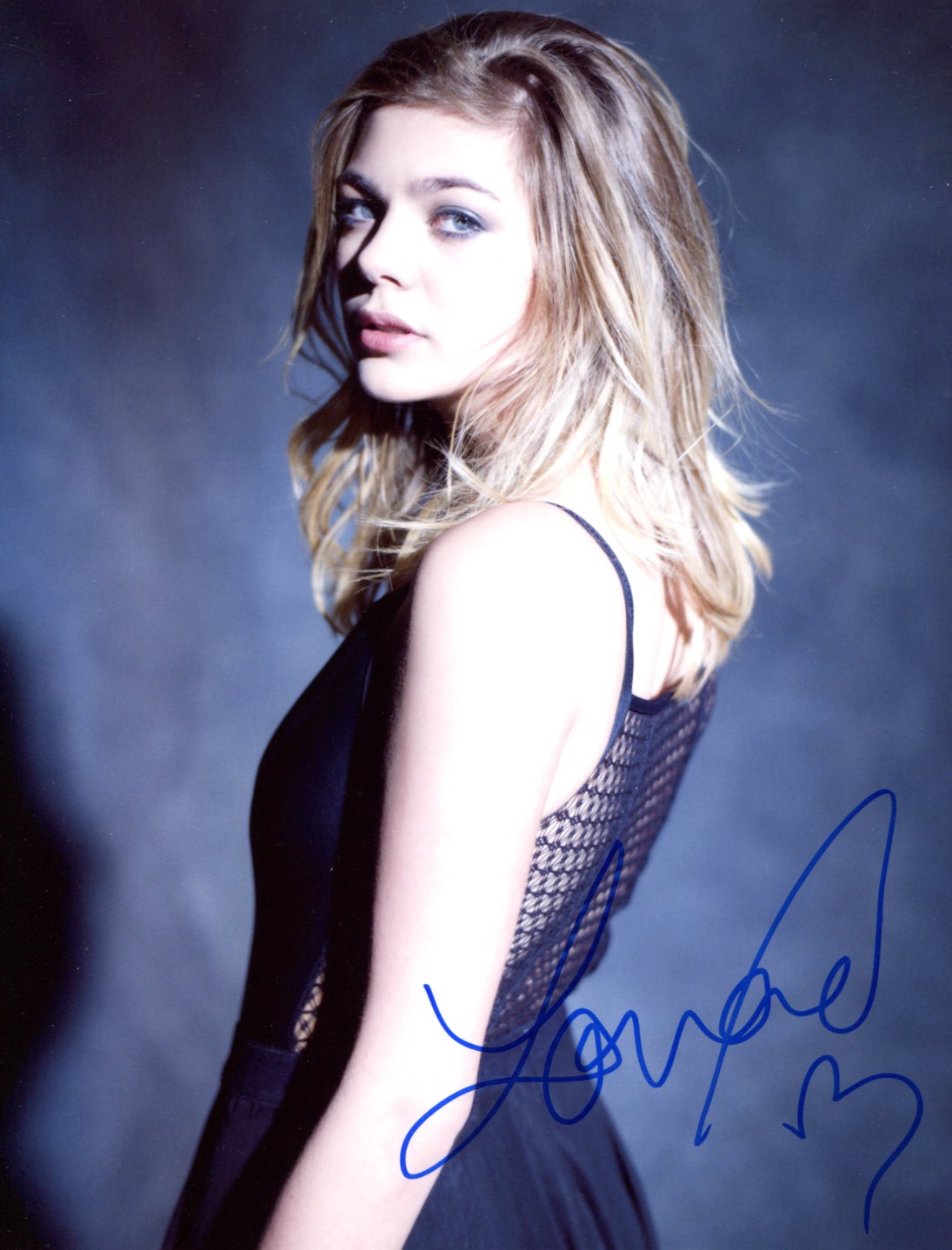 Lou Louane Autograph Autogramm | ID 15880775827837