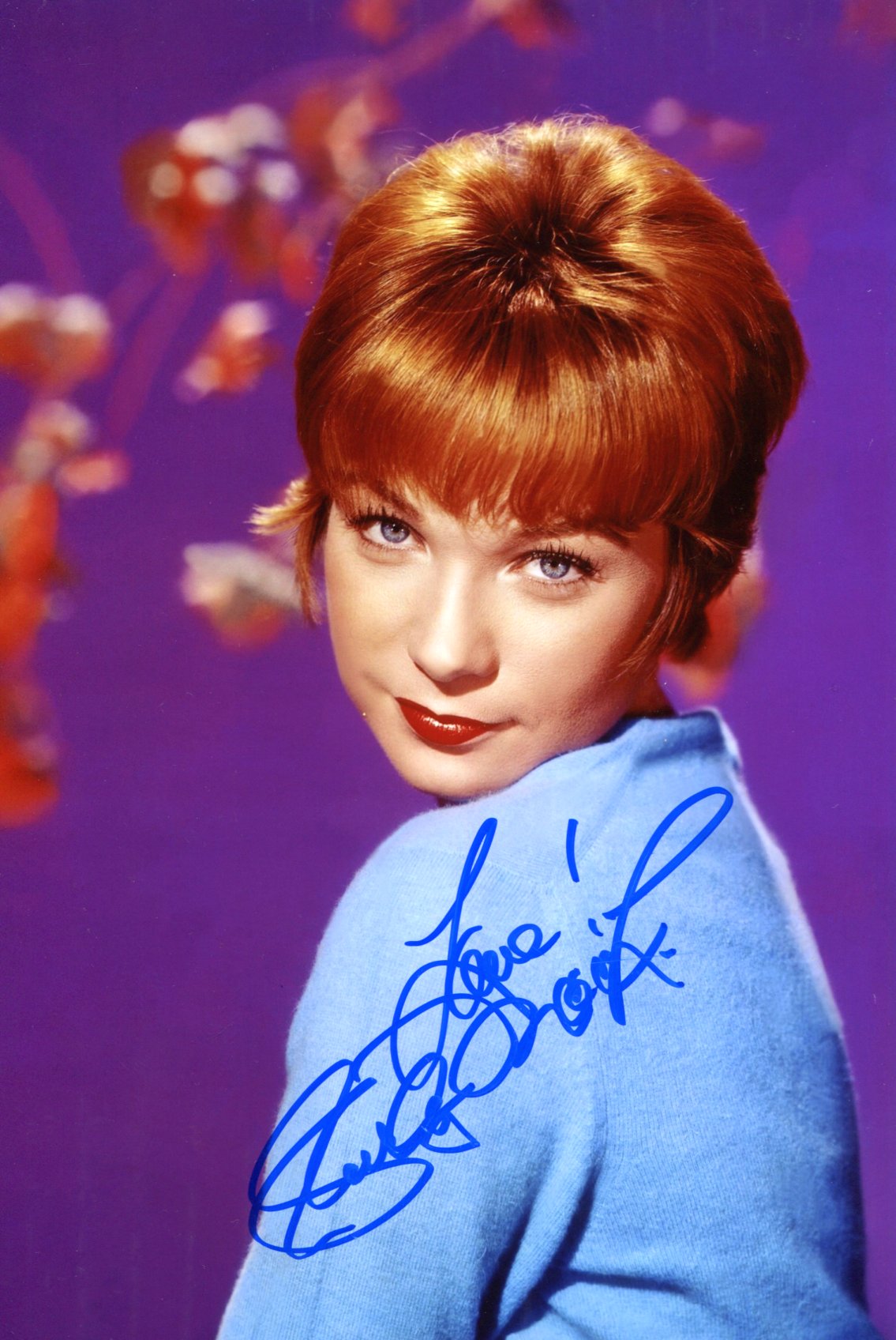 Shirley MacLaine Autograph Autogramm | ID 15895322591613