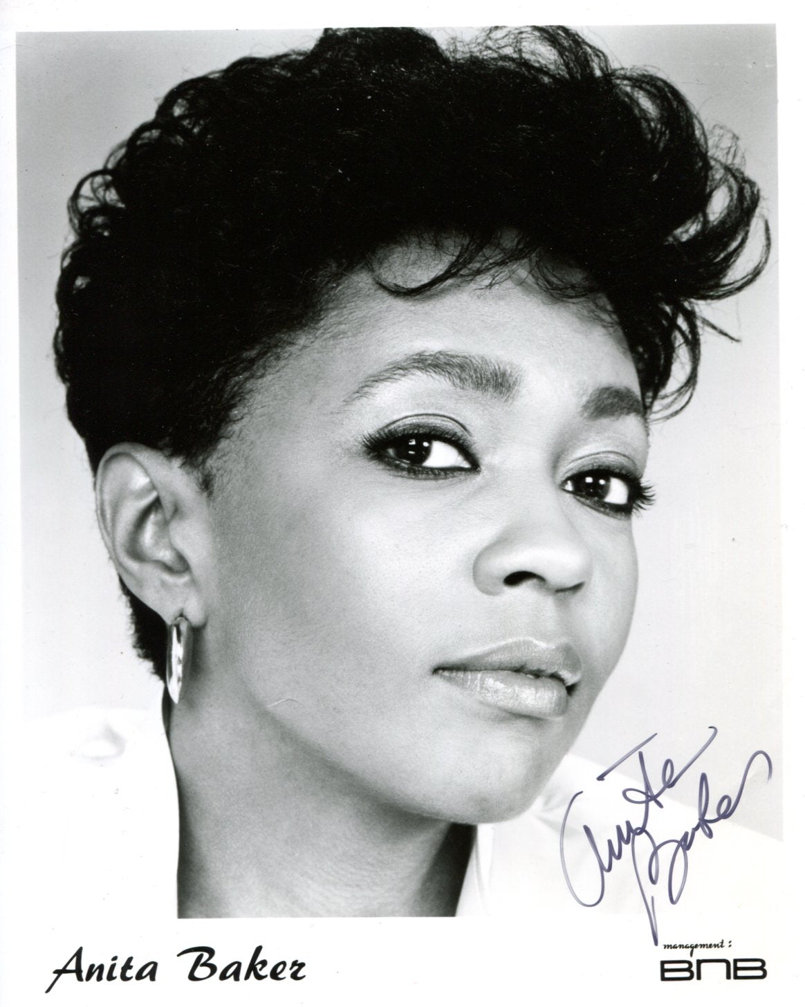 Anita Baker Autograph Autogramm | ID 15937736016253