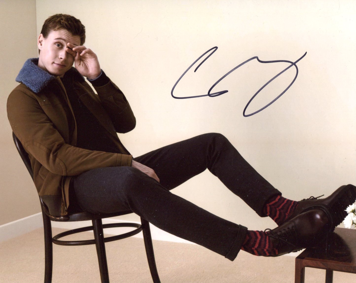 George MacKay autograph, IP signed photo