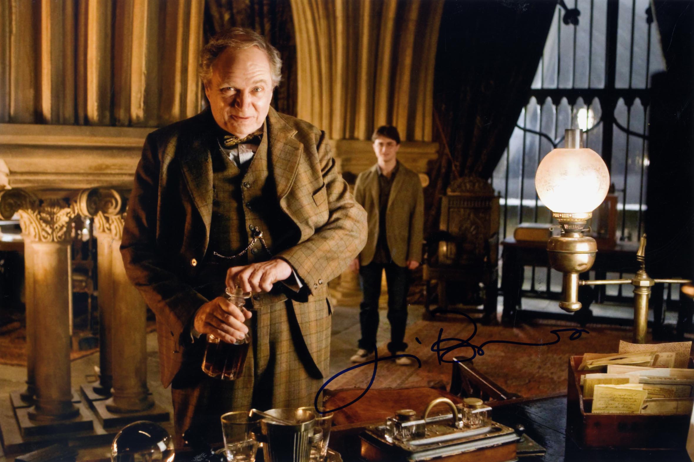 Jim Broadbent Autograph Autogramm | ID 15958351643005