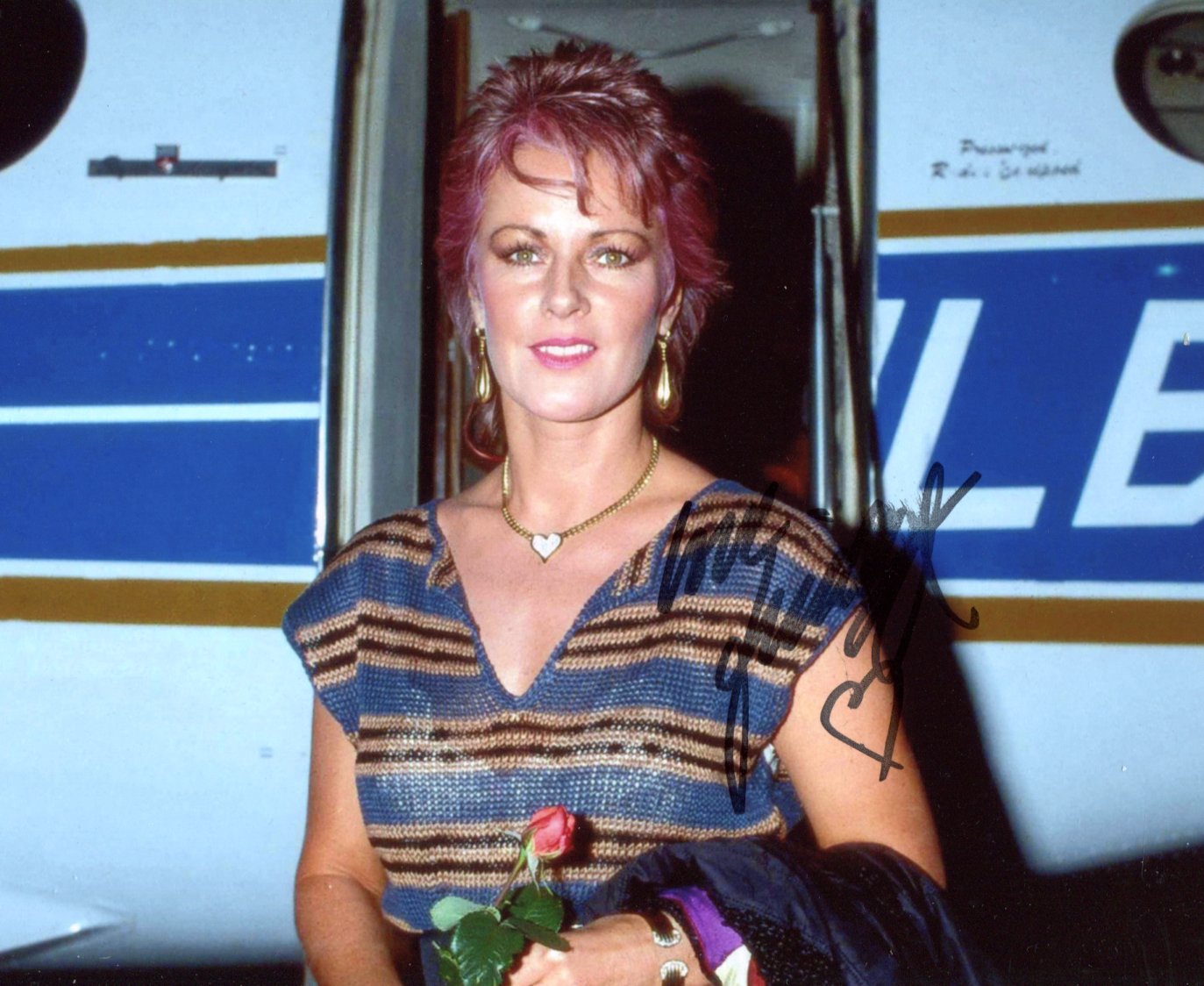 Anni-Frid Lyngstad Autograph Autogramm | ID 15972773855613