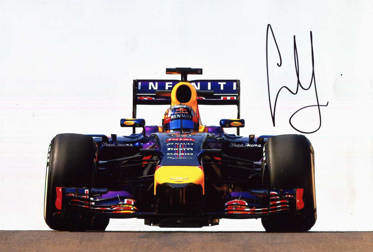 Carlos Sainz Jr. Autograph Autogramm | ID 16051325206909