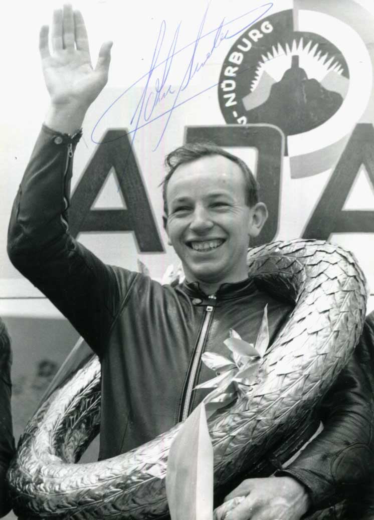 John Surtees Autograph Autogramm | ID 16070834323837