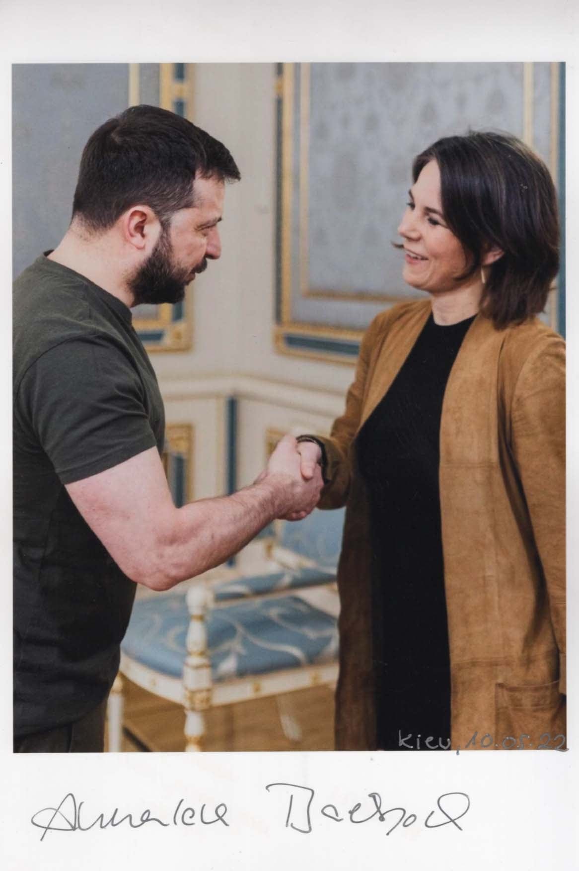 Annalana Charlotte Alma Baerbock Autograph Autogramm | ID 7968549306517