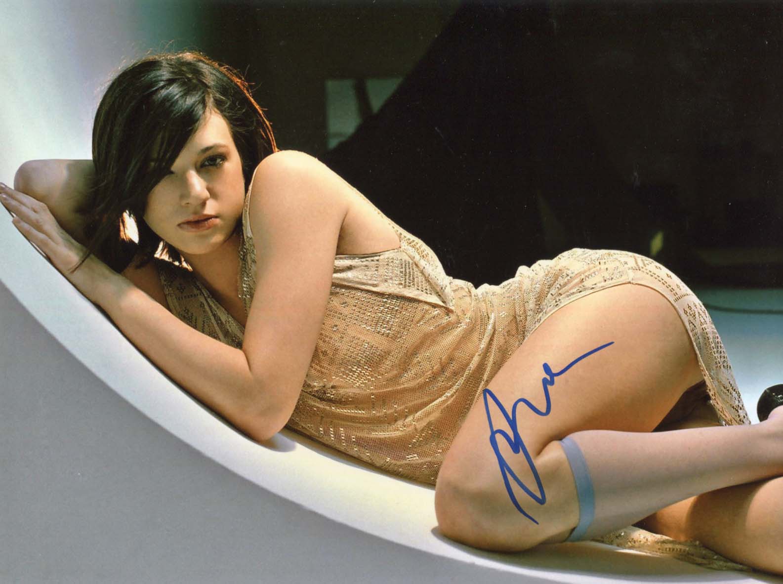 Asia Argento Autograph