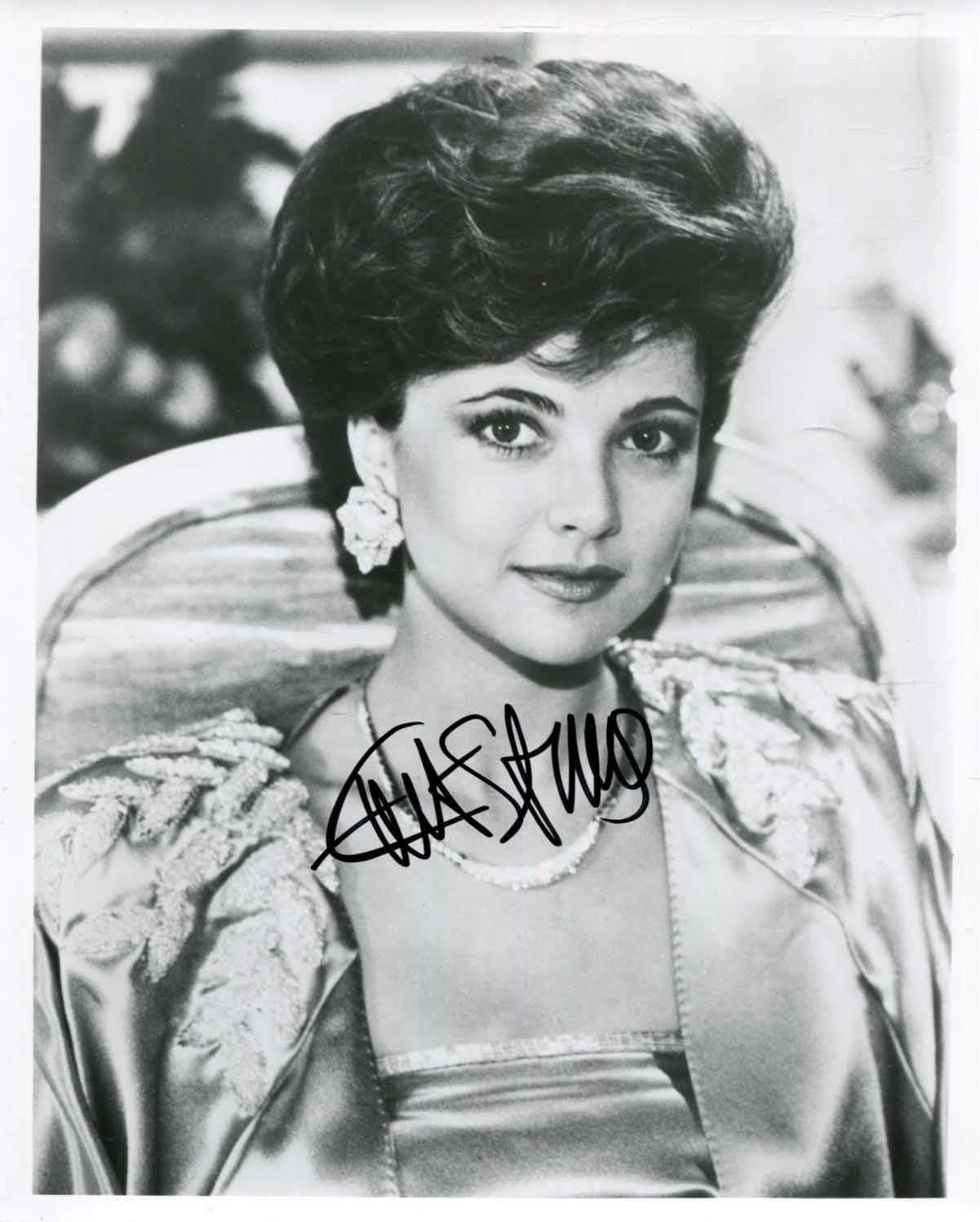 Emma Samuelson Autograph Autogramm | ID 15227594506621