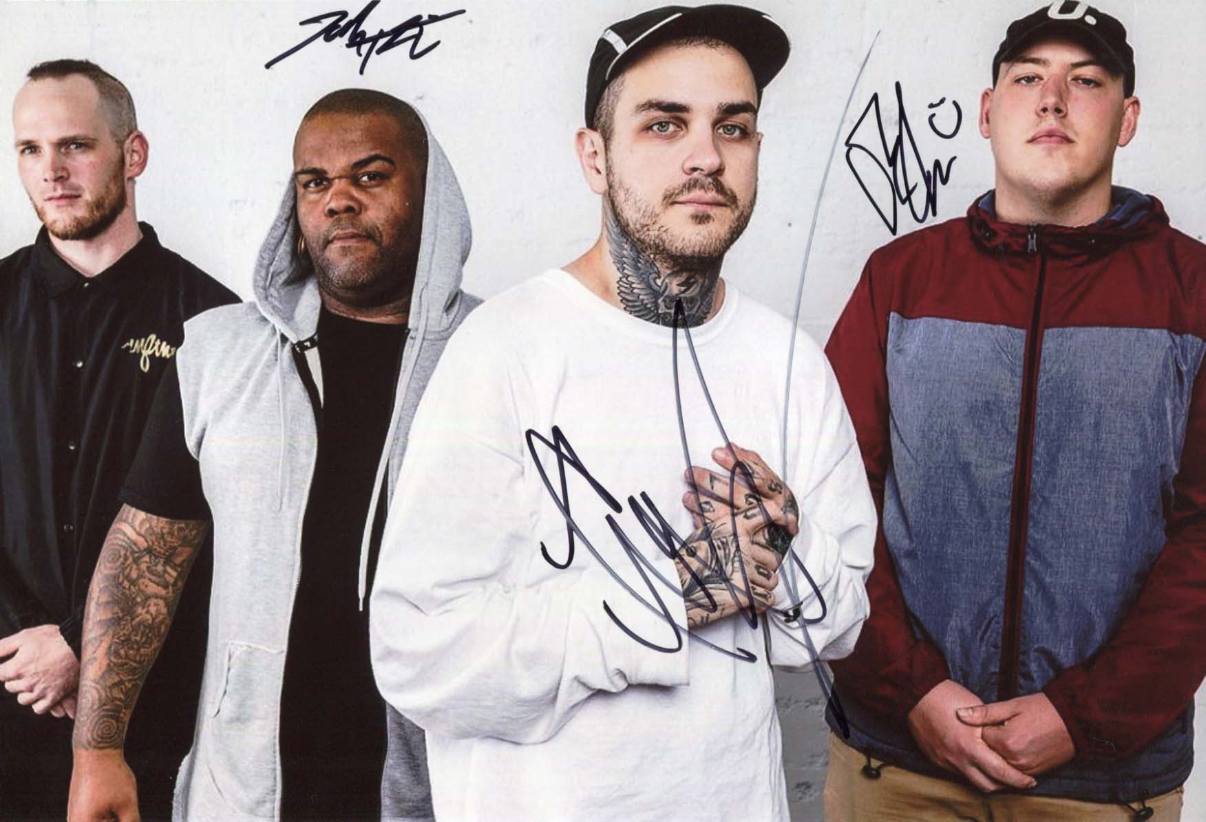 Emmure Autograph Autogramm | ID 8229522997397