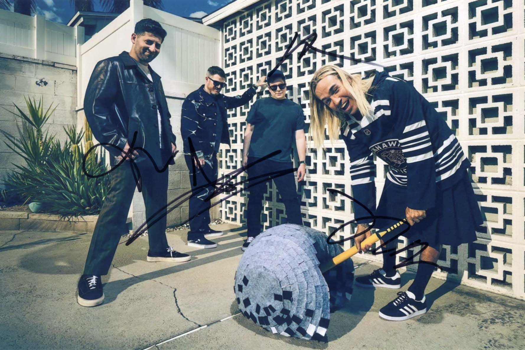 Fall Out Boy Autograph Autogramm | ID 14942926864765