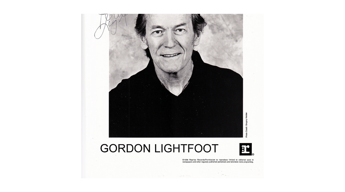 Gordon Lightfoot Autograph Autogramm | ID 16026510459261