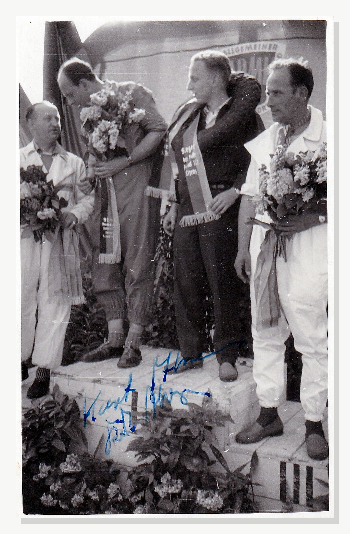 Kurt Ahrens Autograph Autogramm | ID 16070822494589