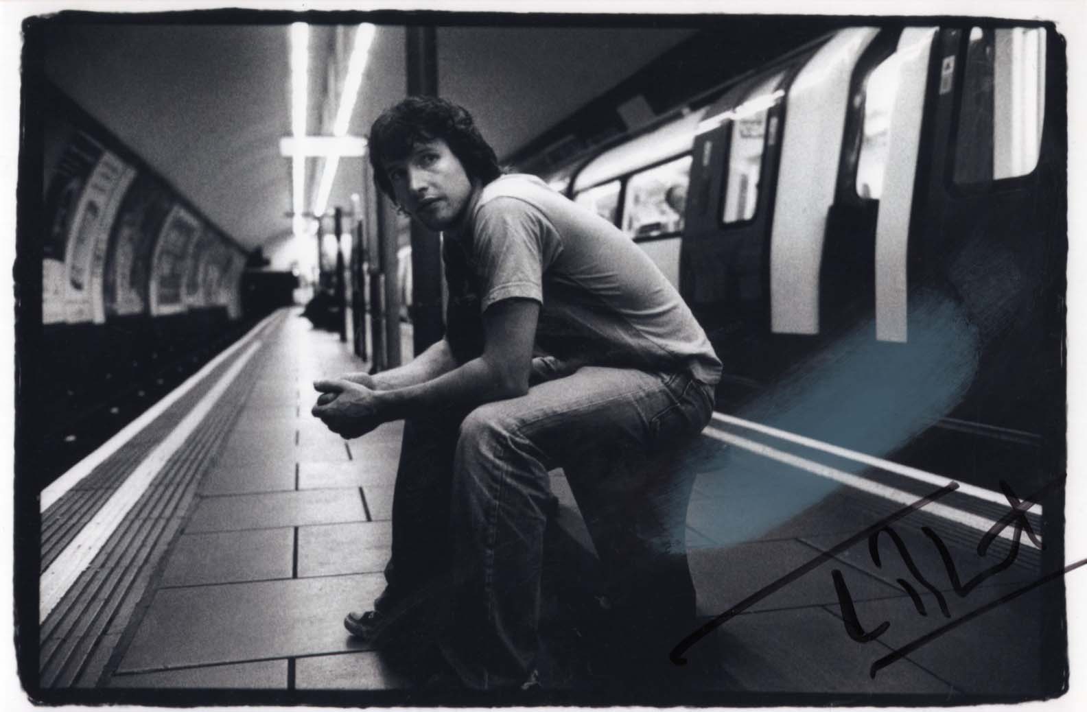 James Blunt Autograph Autogramm | ID 8437443854485