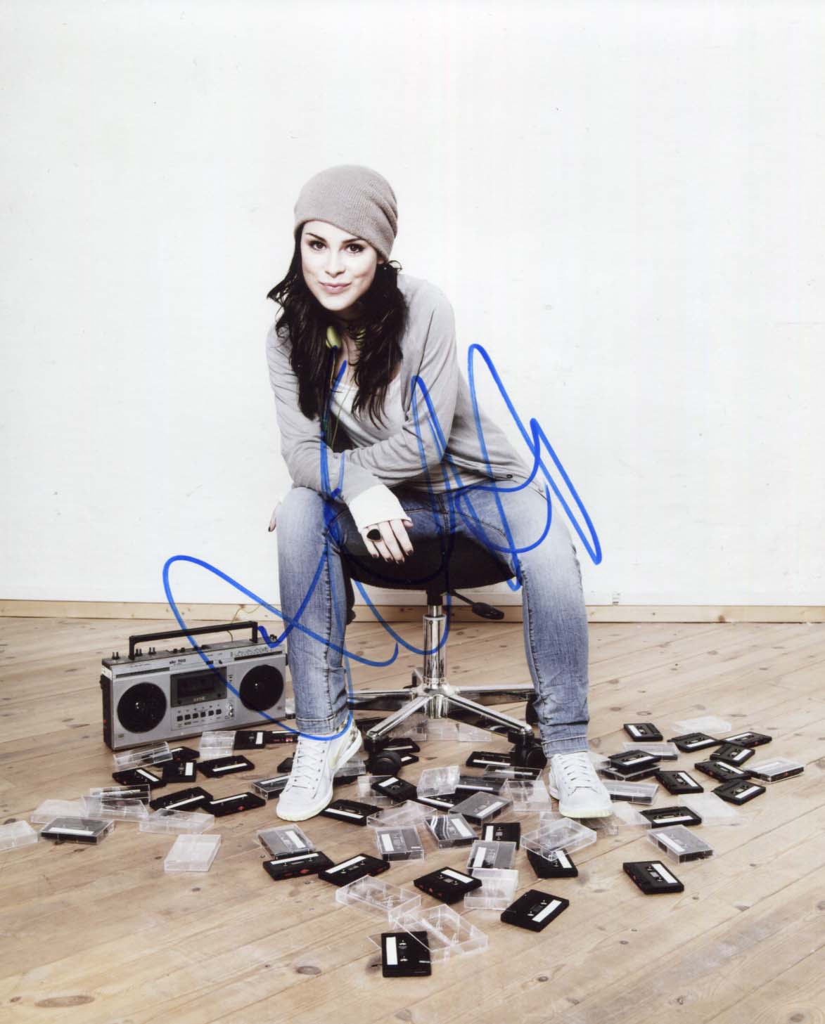 Lena Meyer-Landrut Autograph Autogramm | ID 8120711250069