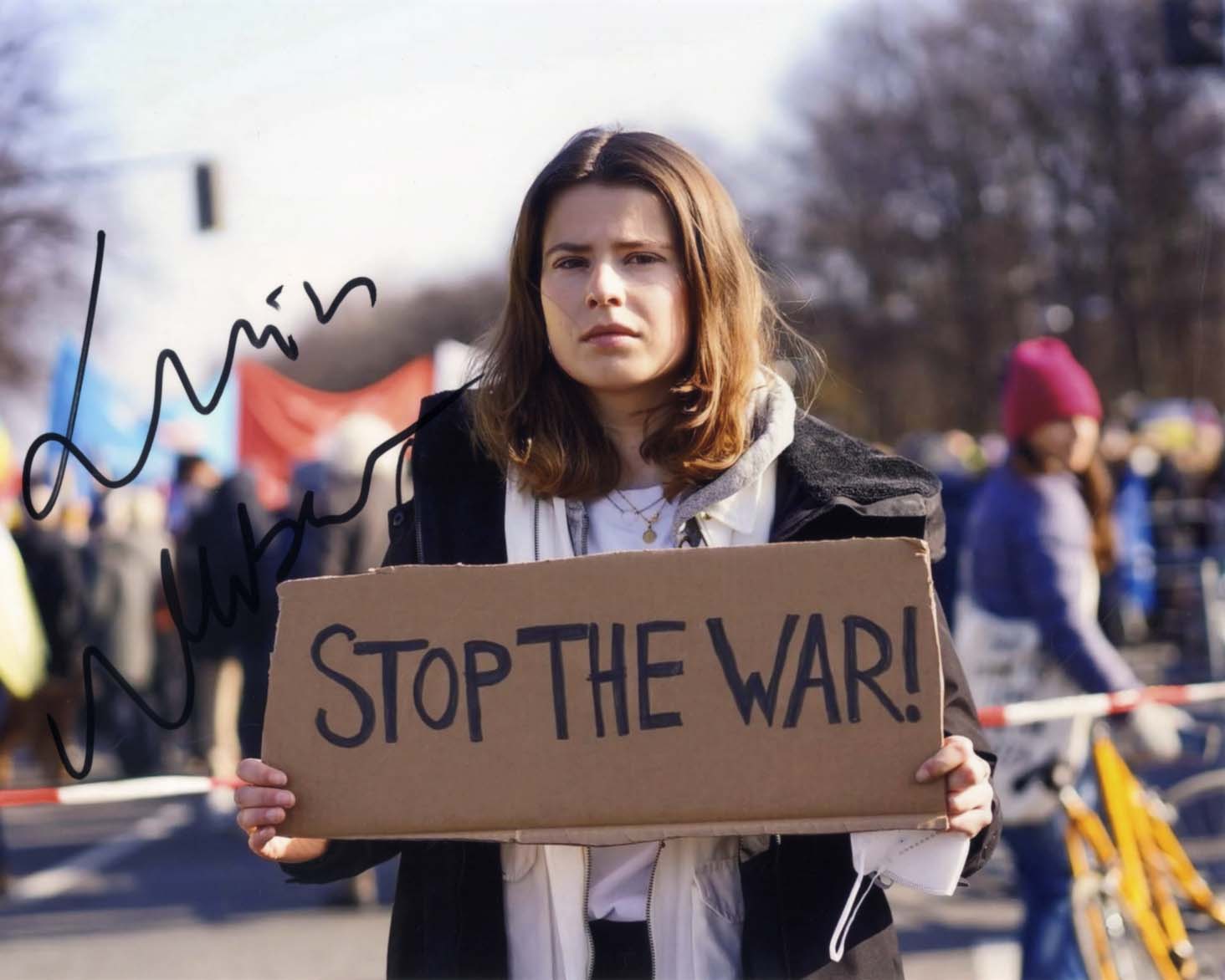 Luisa-Marie Neubauer Autograph Autogramm | ID 15024691937661