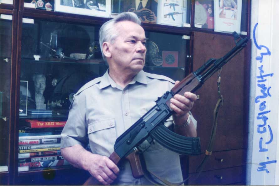 Mikhail Kalashnikov Autograph Autogramm | ID 15216592454013