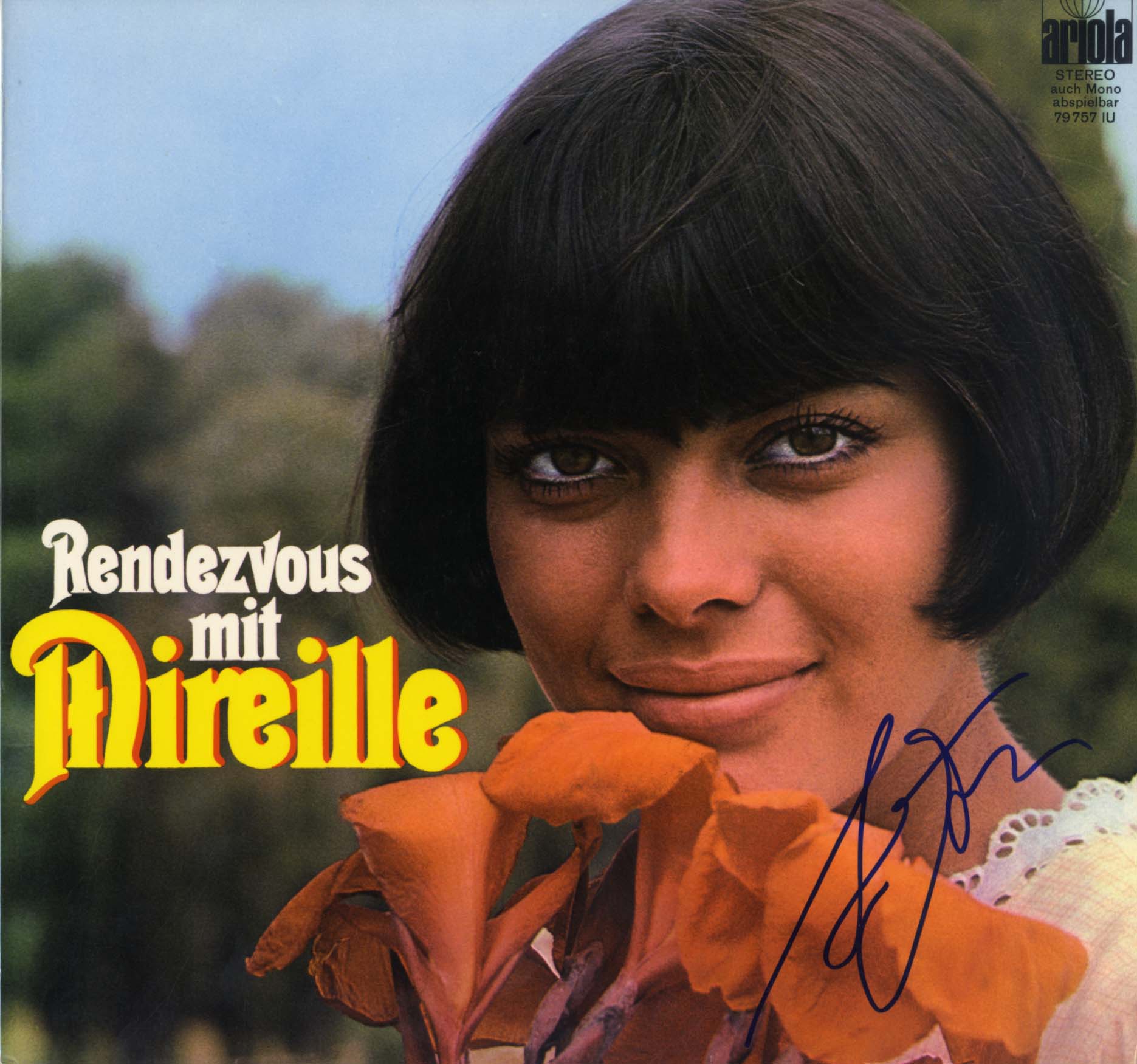 Mireille Mathieu Autograph | signed records / memorabilia