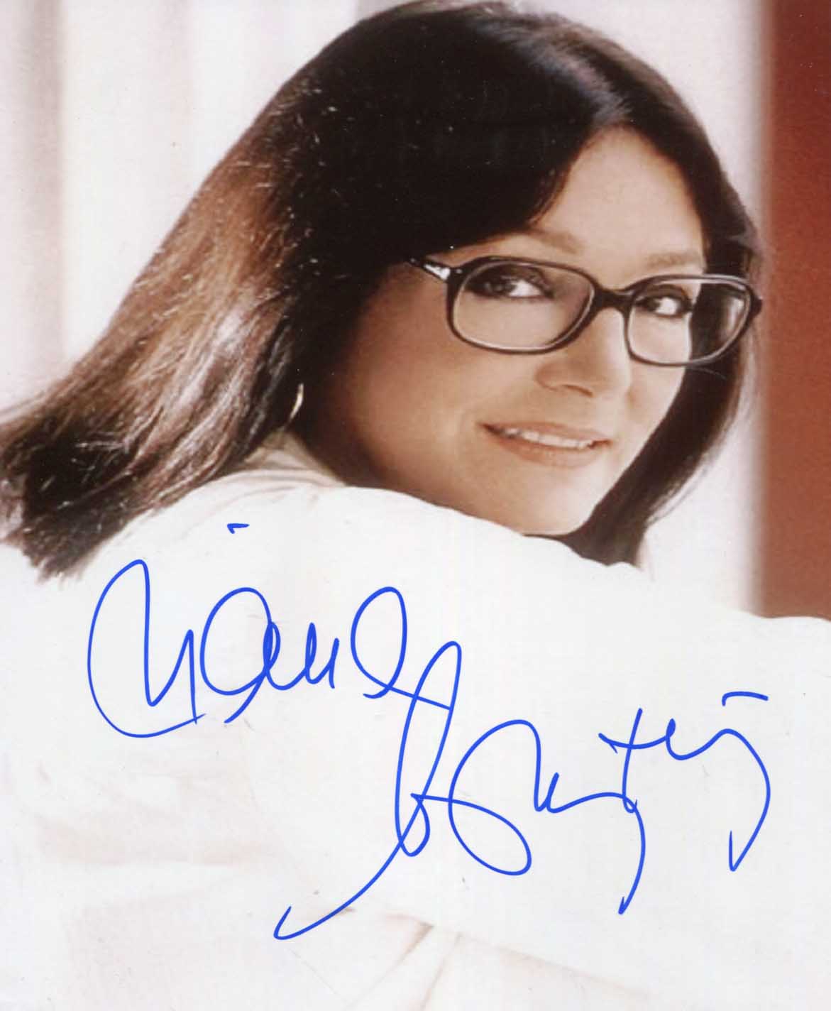 Nana Mouskouri Autograph Autogramm | ID 15111696941437