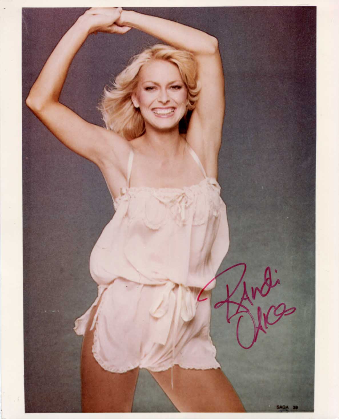 Randi Oakes Autograph Autogramm | ID 15239482507645