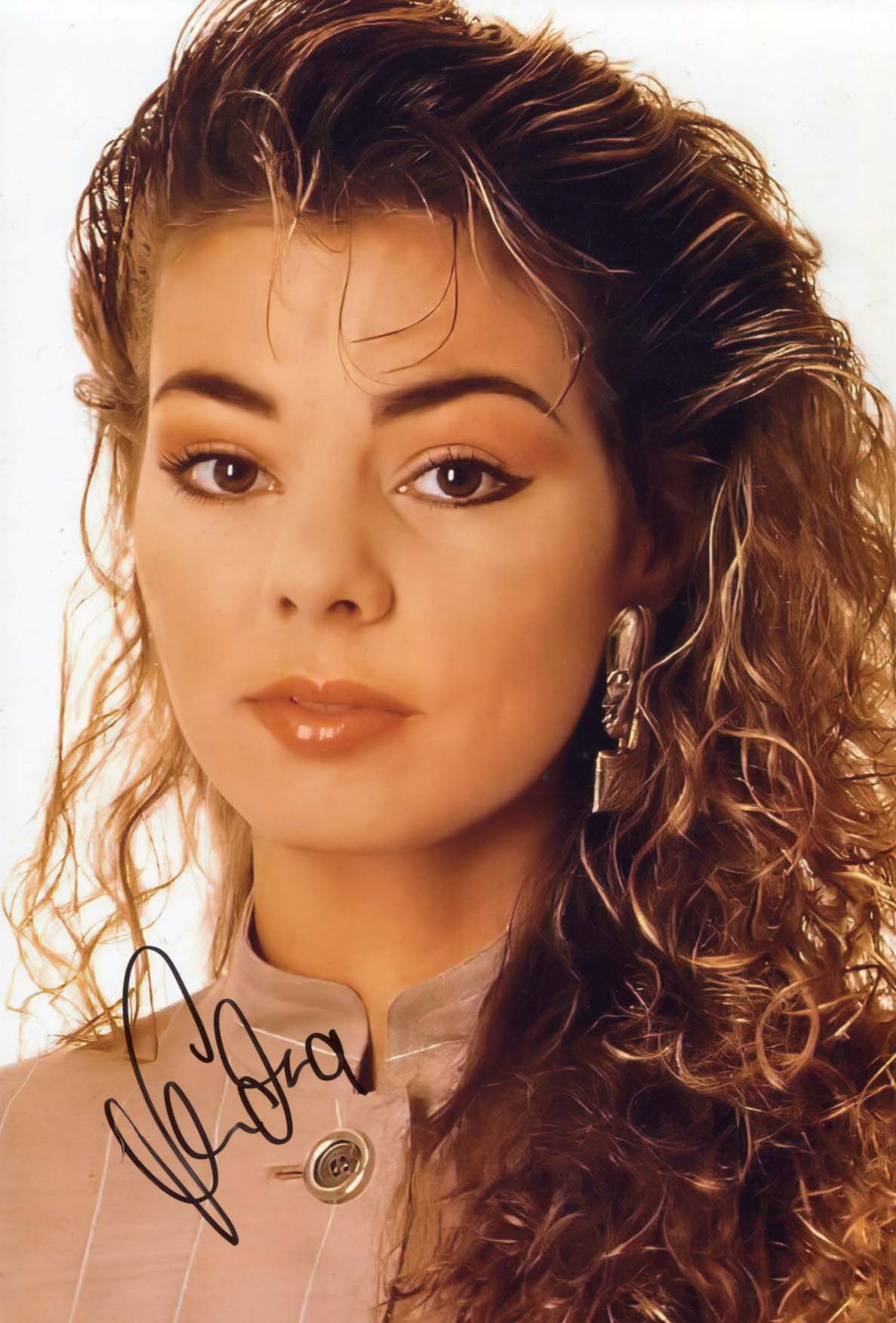 Sandra Ann Lauer Autograph Autogramm | ID 8083847250069