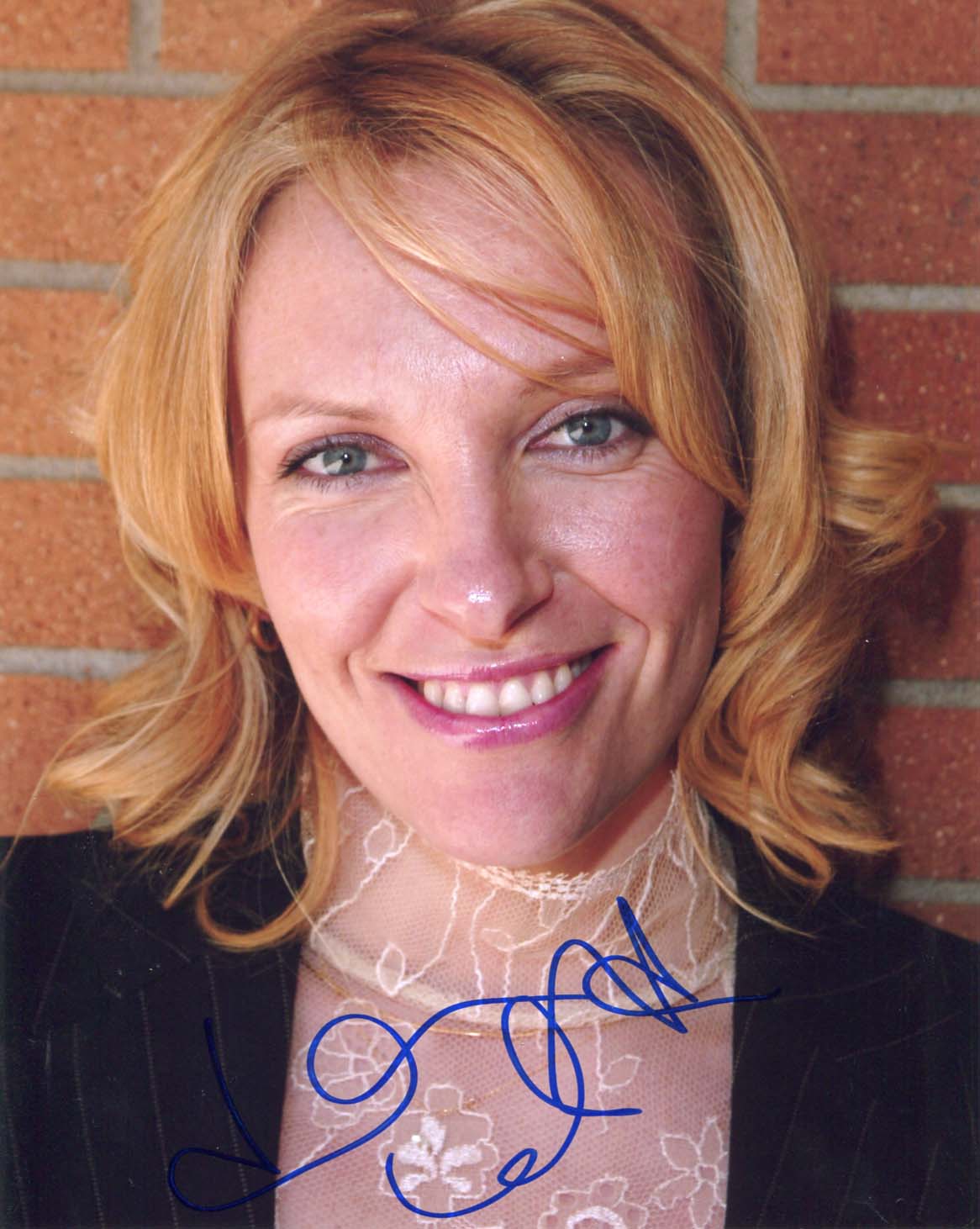 Toni Collette Autograph Autogramm | ID 7881200533653