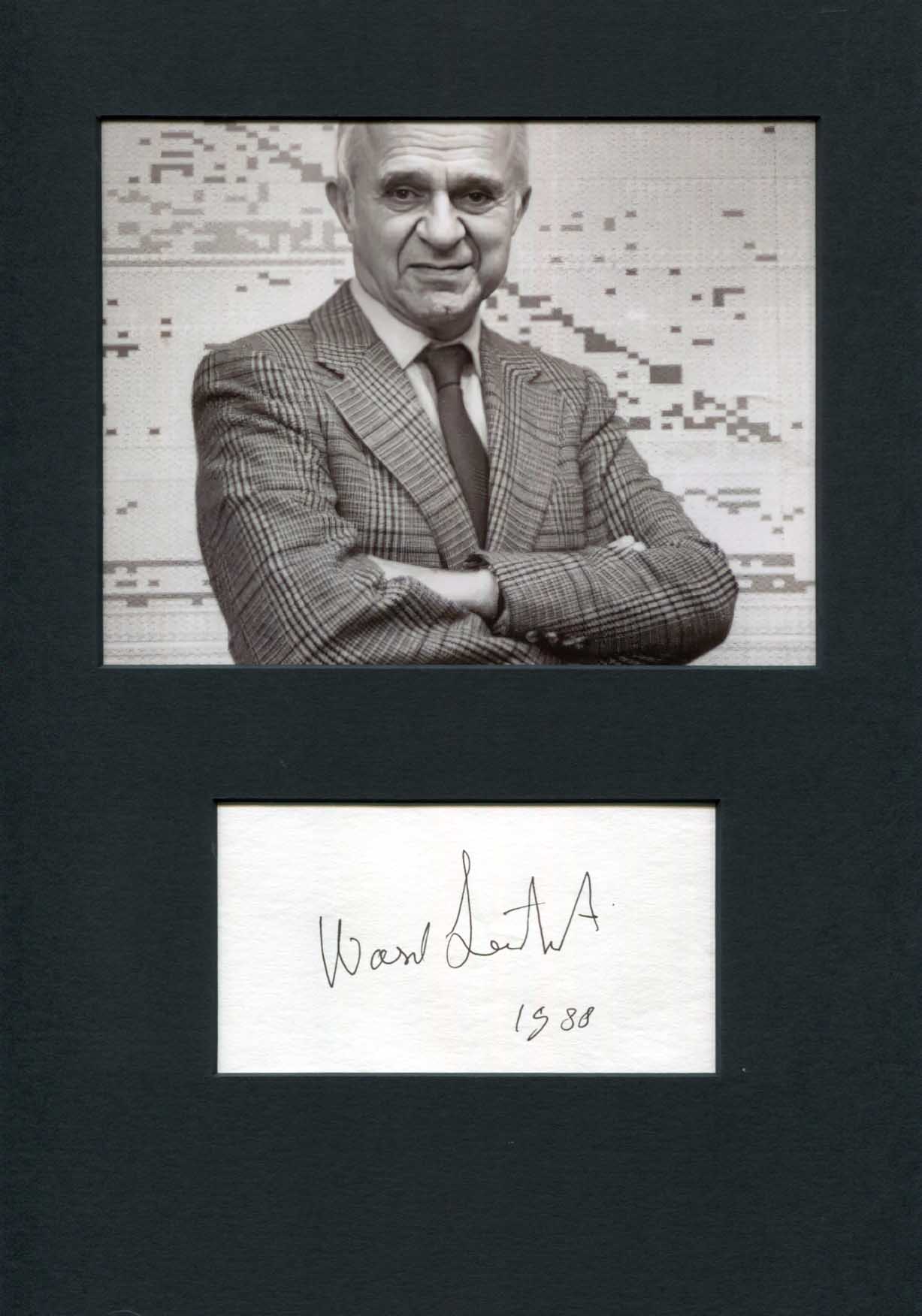 Wassily Leontief Autograph