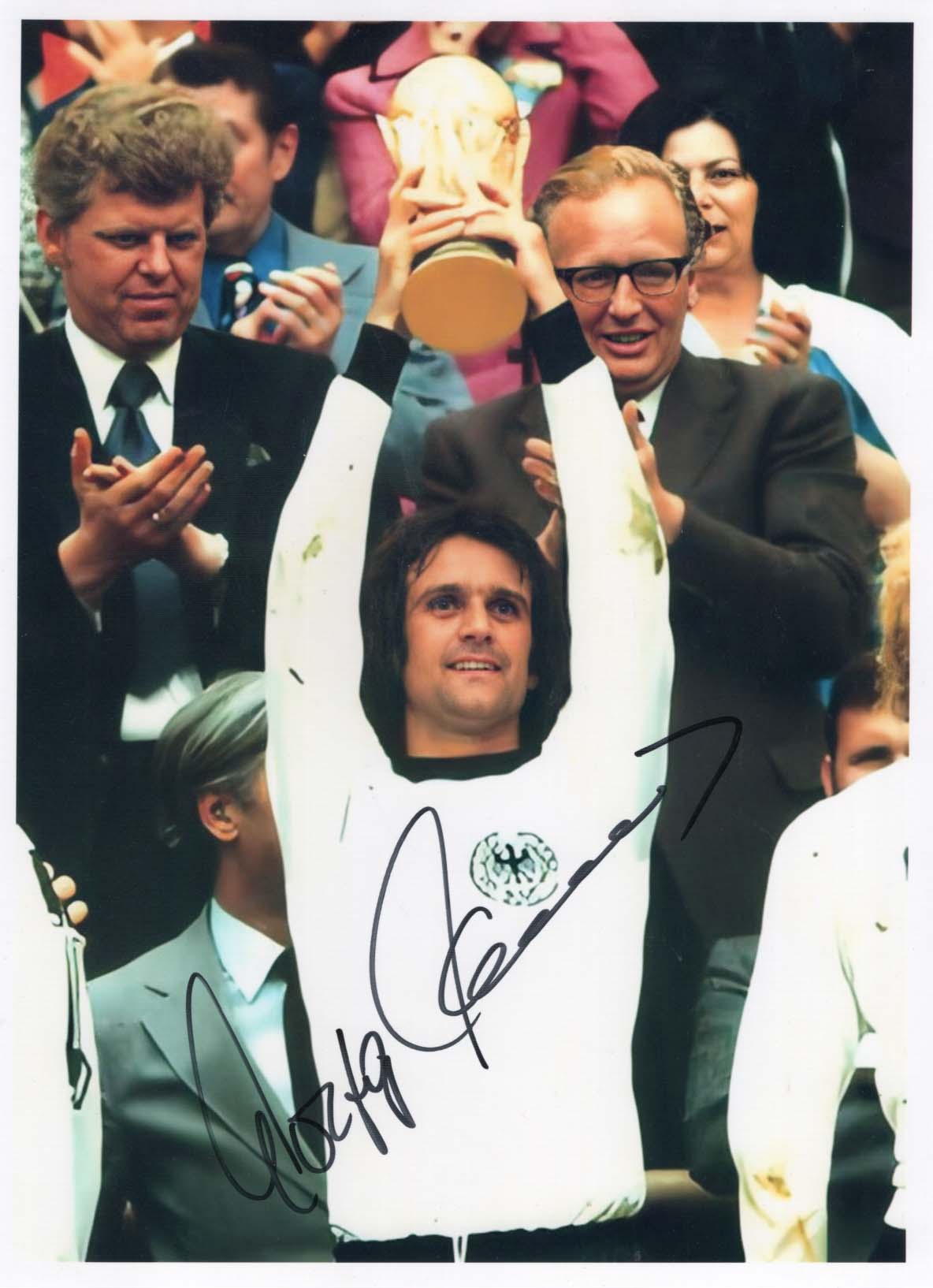 Wolfgang Overath Autograph Autogramm | ID 8582937477269