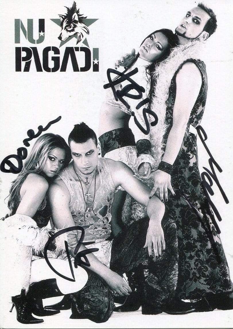 Nu Pagadi autograph