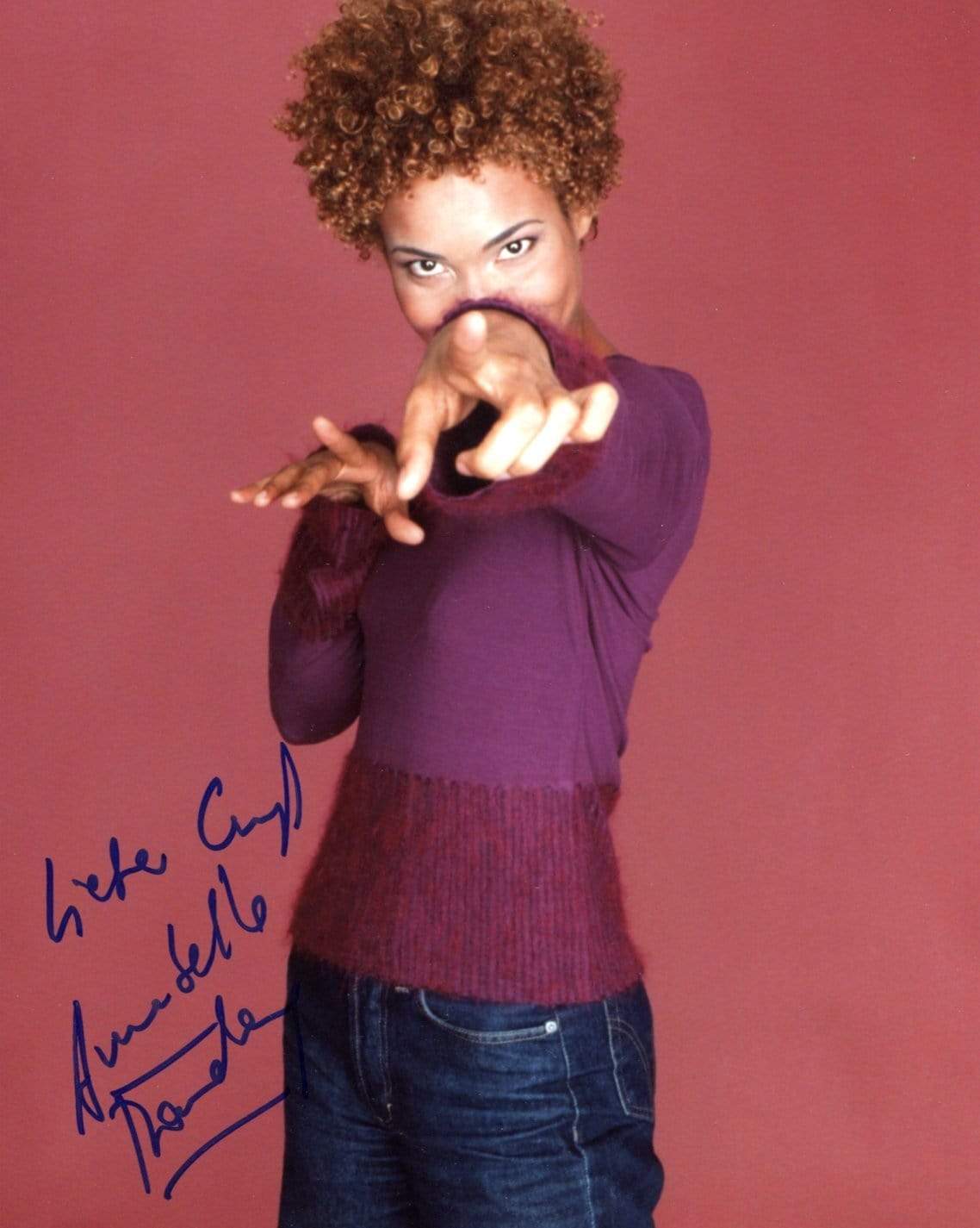 Mandeng, Annabelle autograph