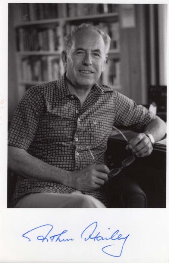 Arthur Hailey Autograph Autogramm | ID 7808844562581