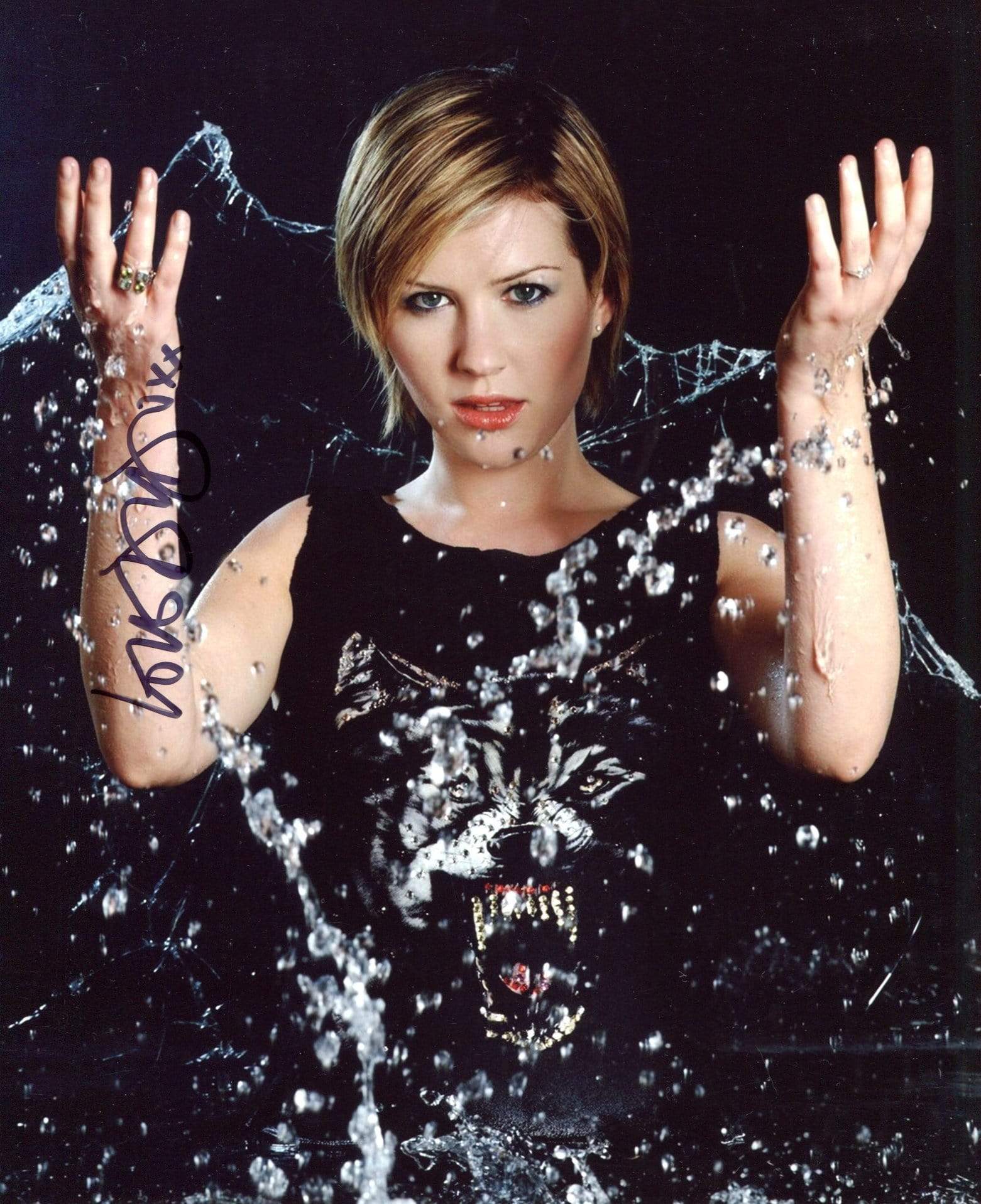 Dido autograph