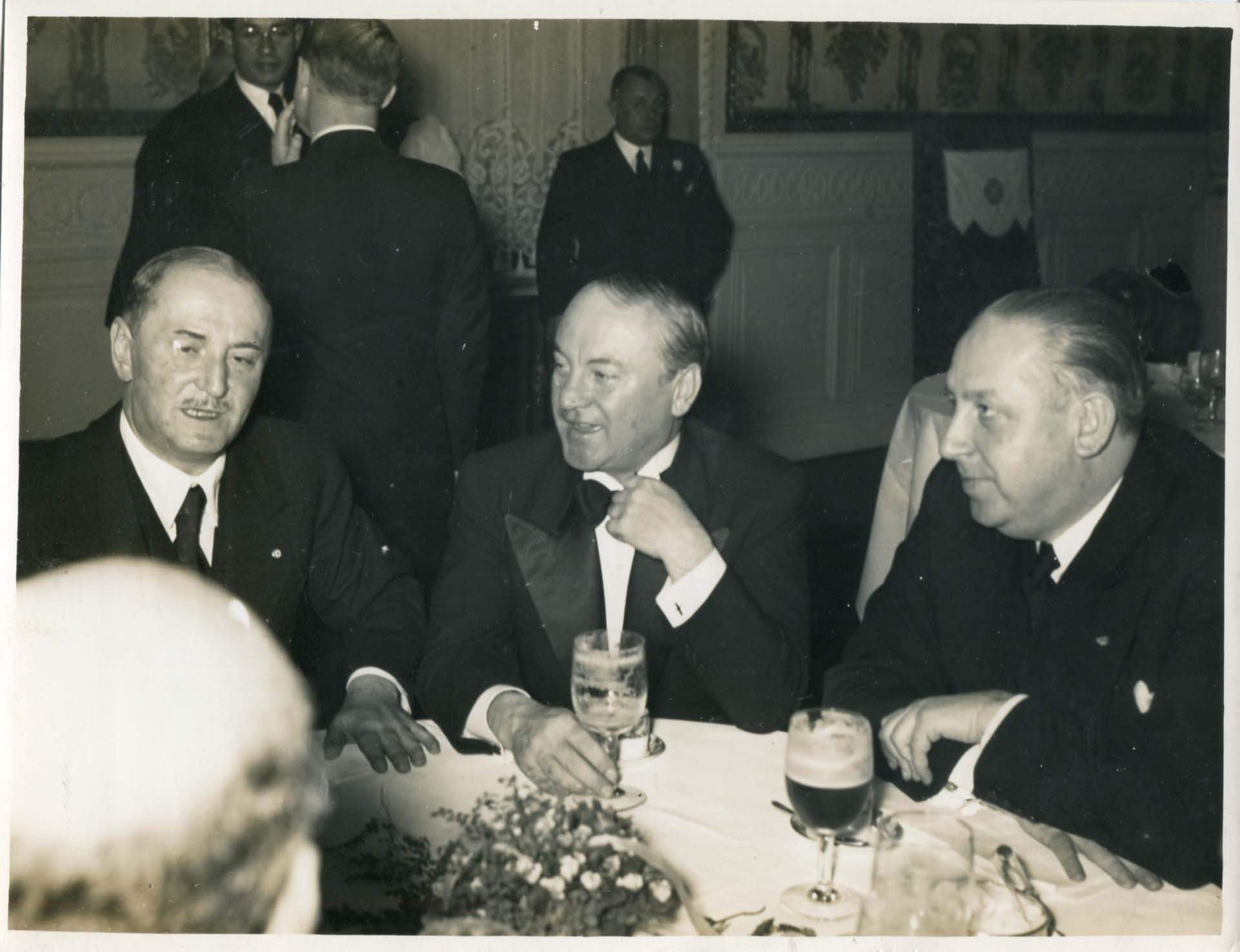 Jannings, Emil autograph