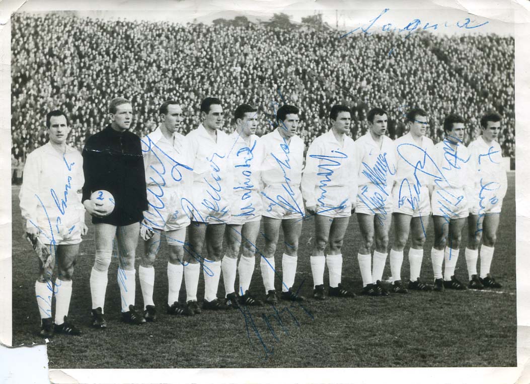 FC Schalke 04 Soccer Team 1964 autograph