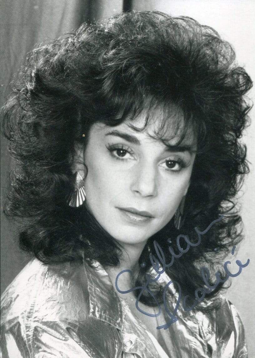 Scalici, Gillian autograph