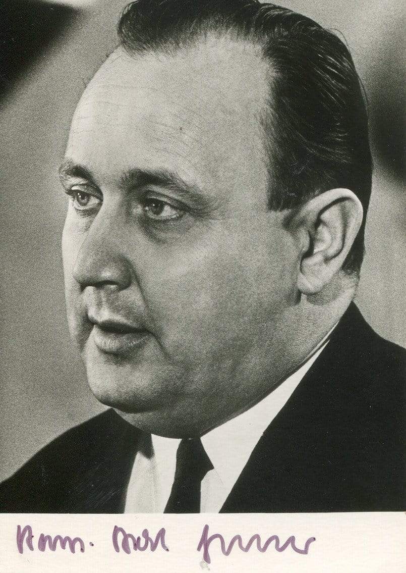 Genscher, Hans-Dietrich autograph