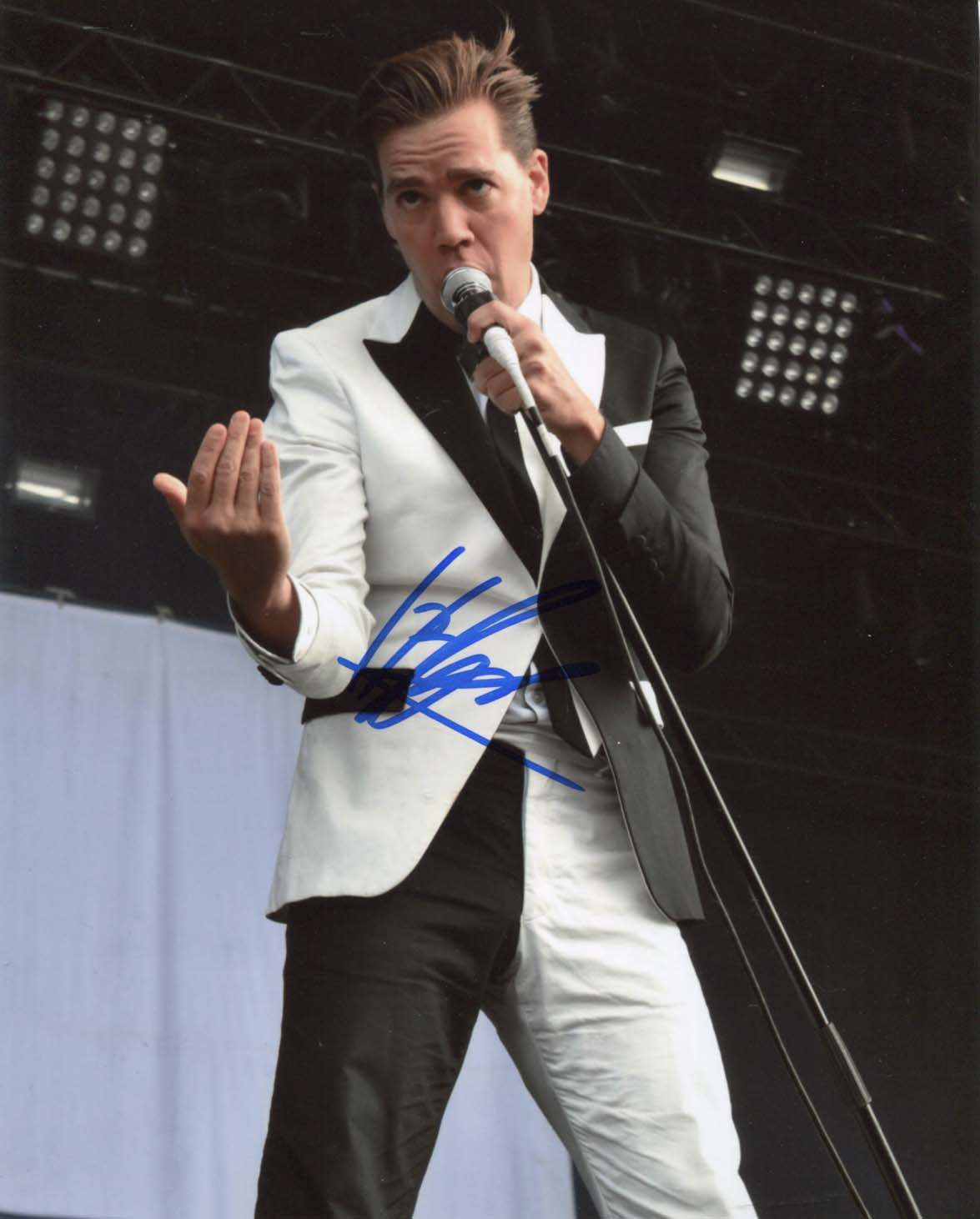 Howlin` Pelle Almqvist Autograph