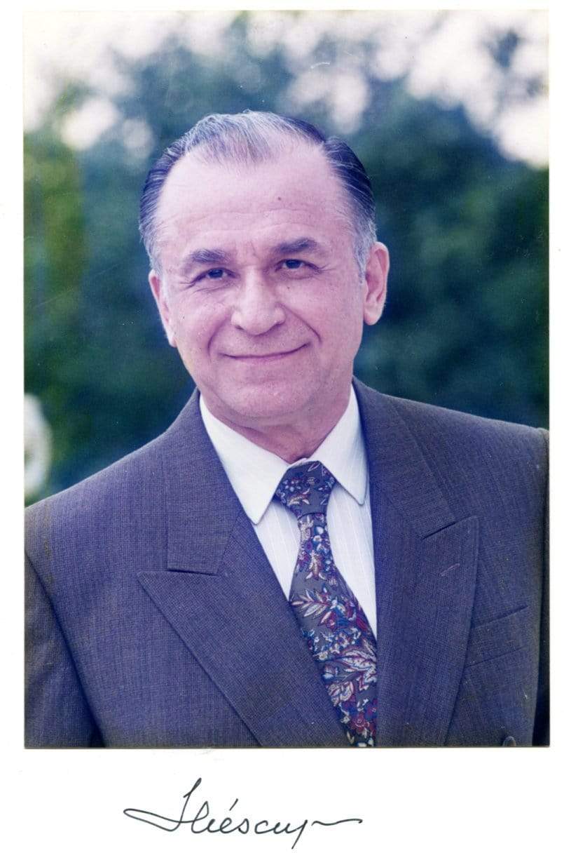 Iliescu, Ion autograph