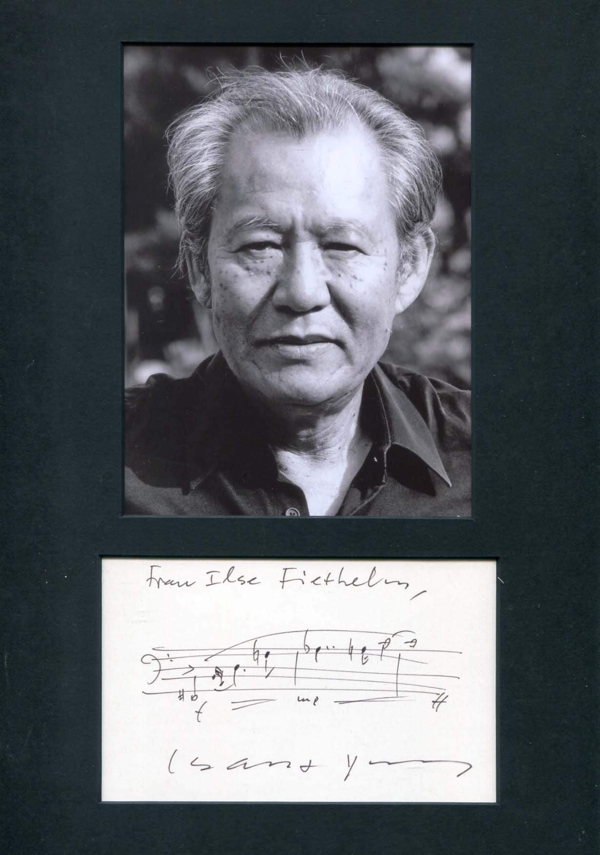 Yun, Isang autograph