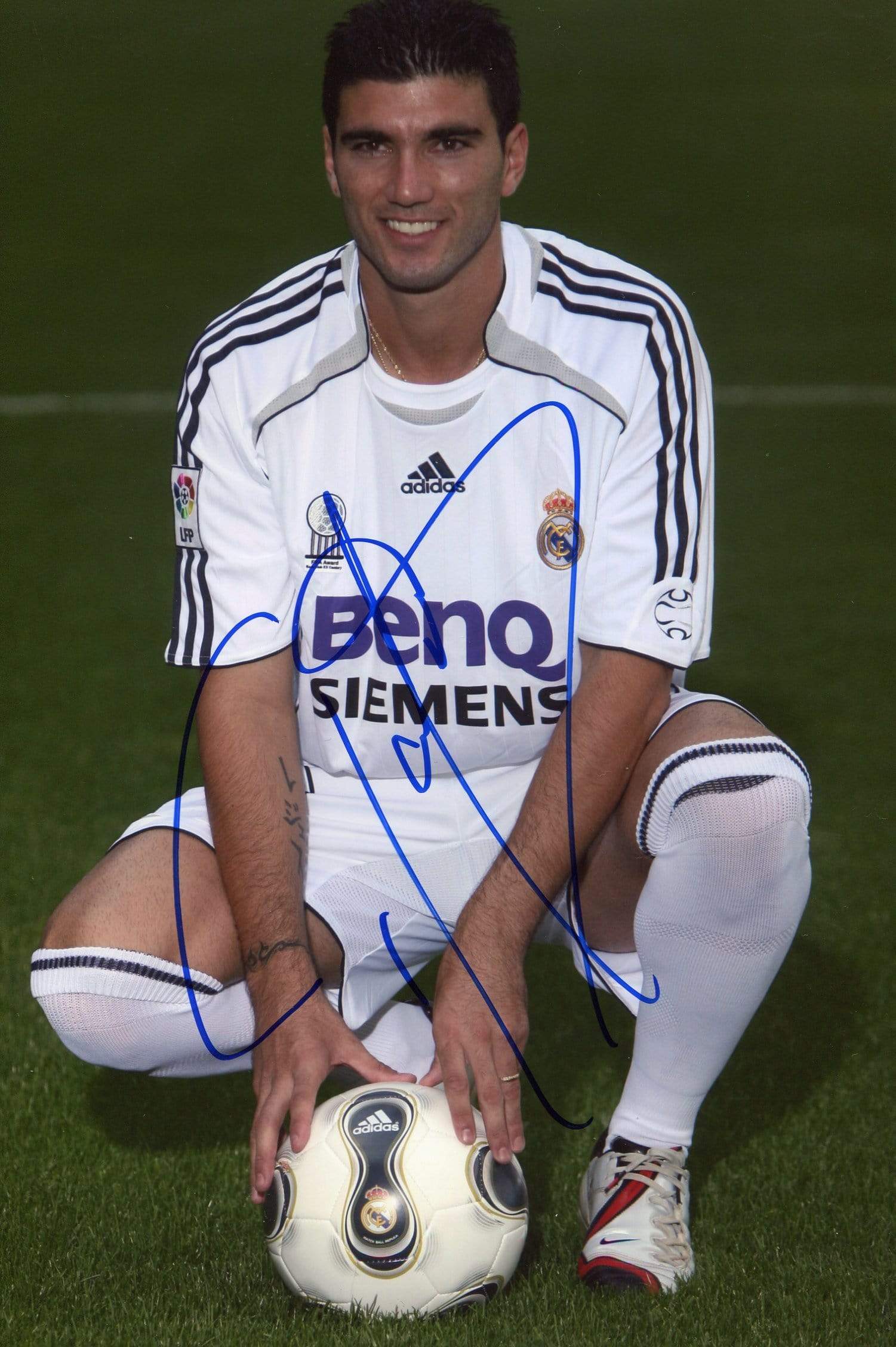 Reyes, Jose Antonio autograph