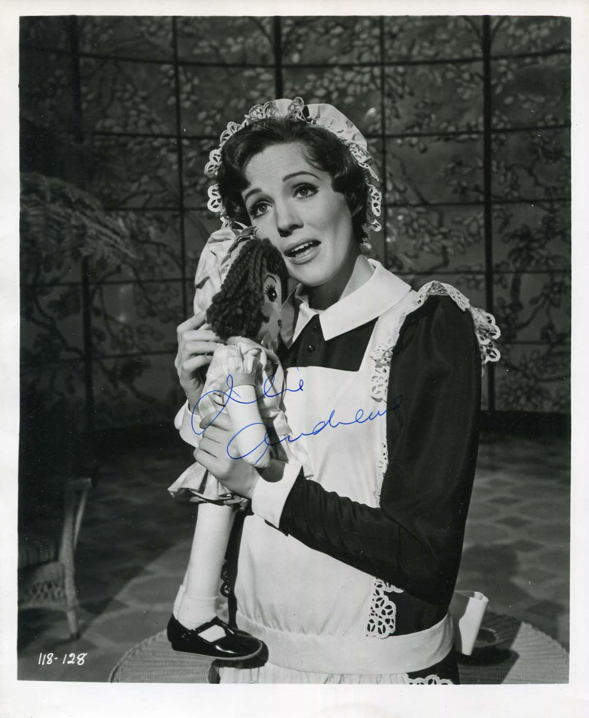 Julie Andrews Autograph Autogramm | ID 7627379802261