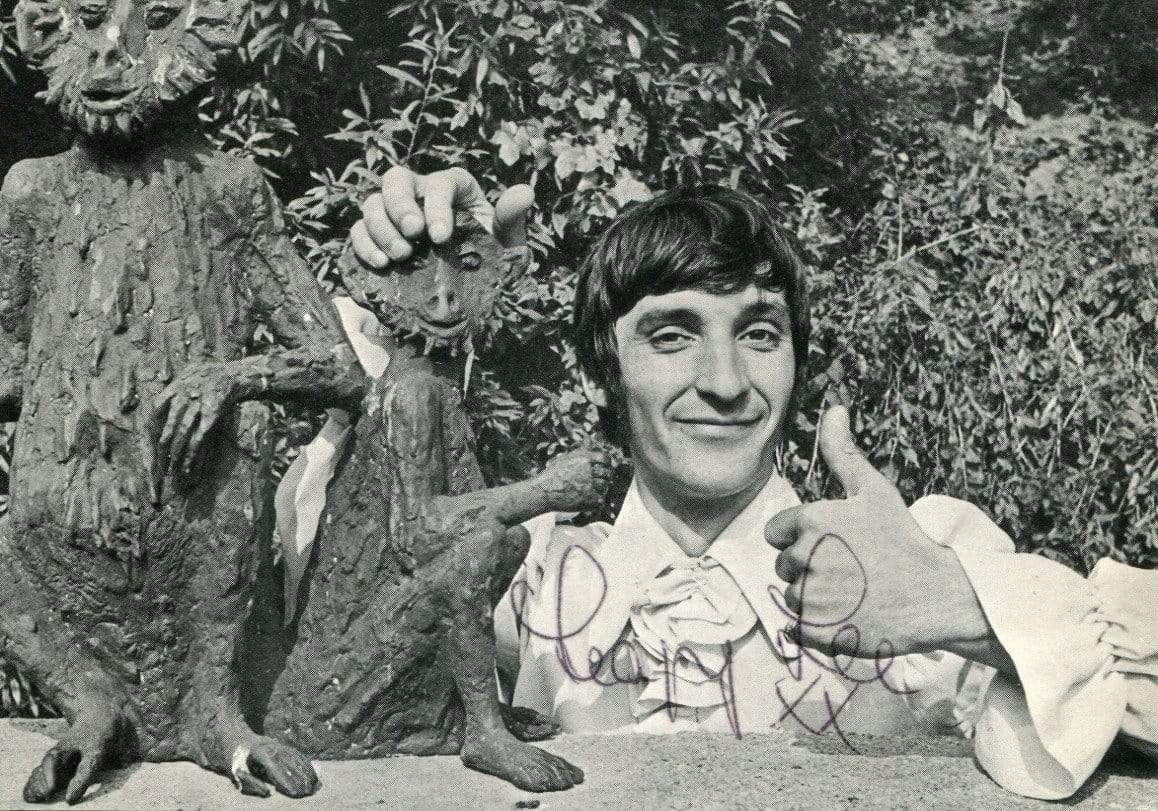 Lee, Leapy autograph