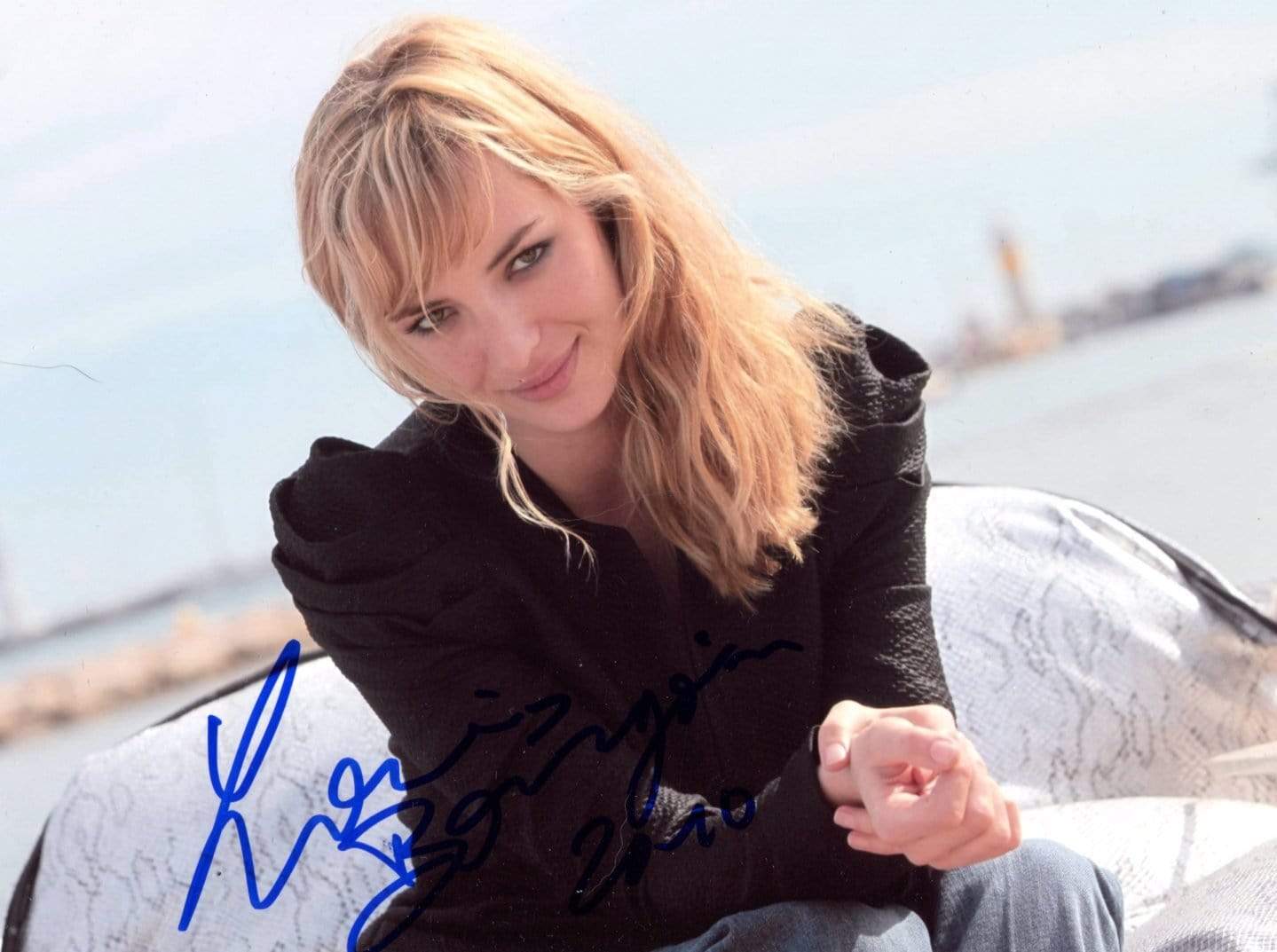 Bourgoin, Louise autograph